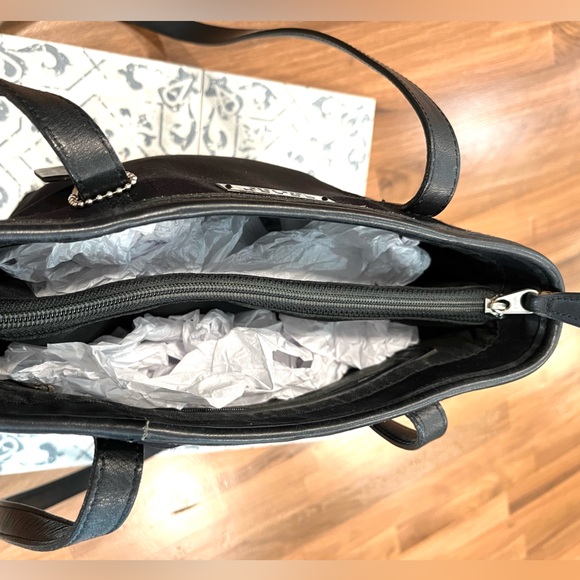 COACH NEO LUNCH TOTE, No. 6201 - Picture 9 of 12